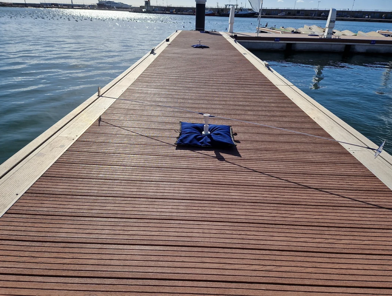 Attache sur sac de sable StopGull