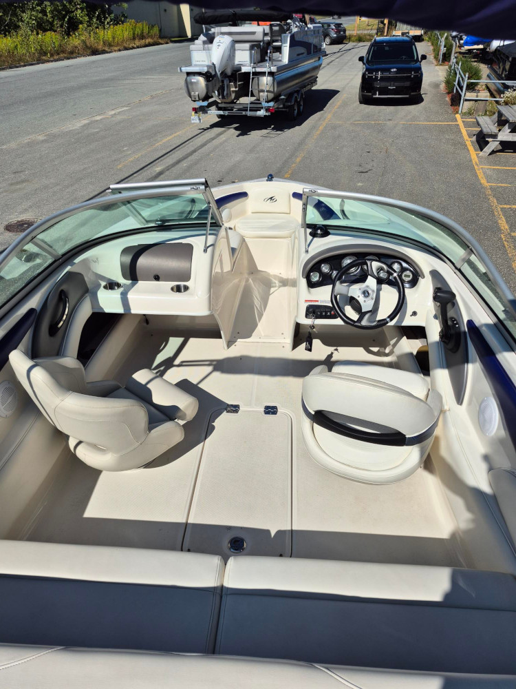 Monterey 184 F 2011