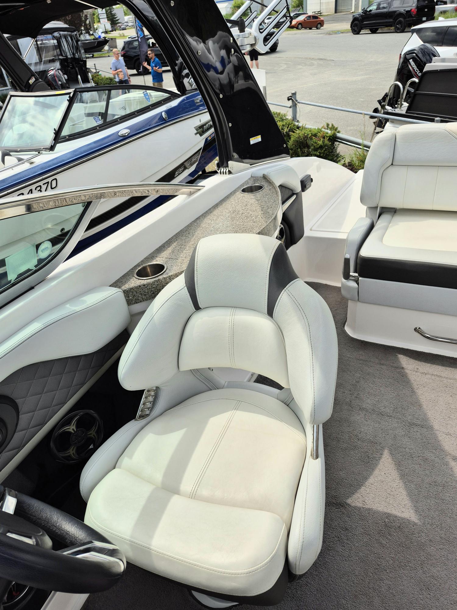 Regal FastDeck 24 RX 2013