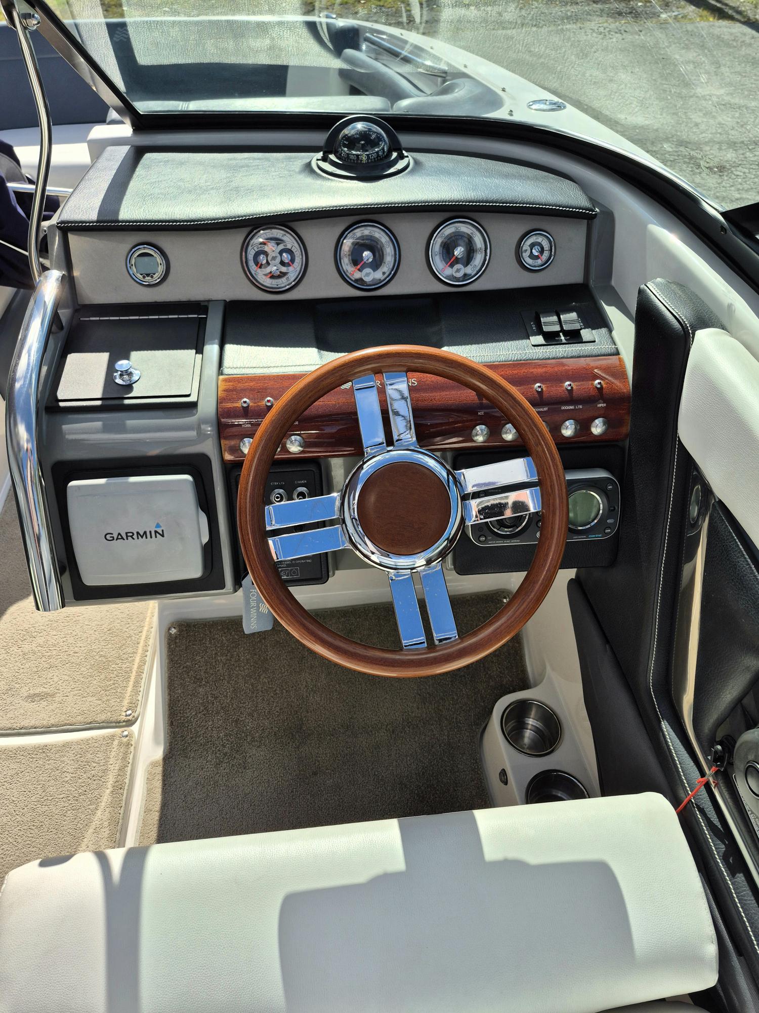 Four Winns SL 242 2009